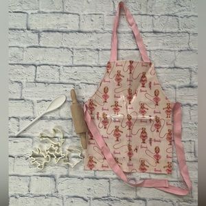 Harrods of London childs’ cooking set with apron and accessories. Ballet bear.